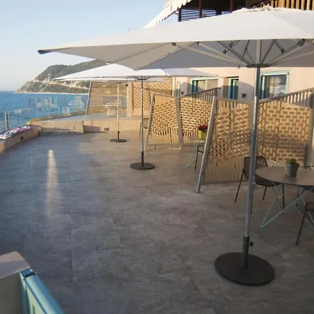 公寓式酒店 The Ionian View 4*